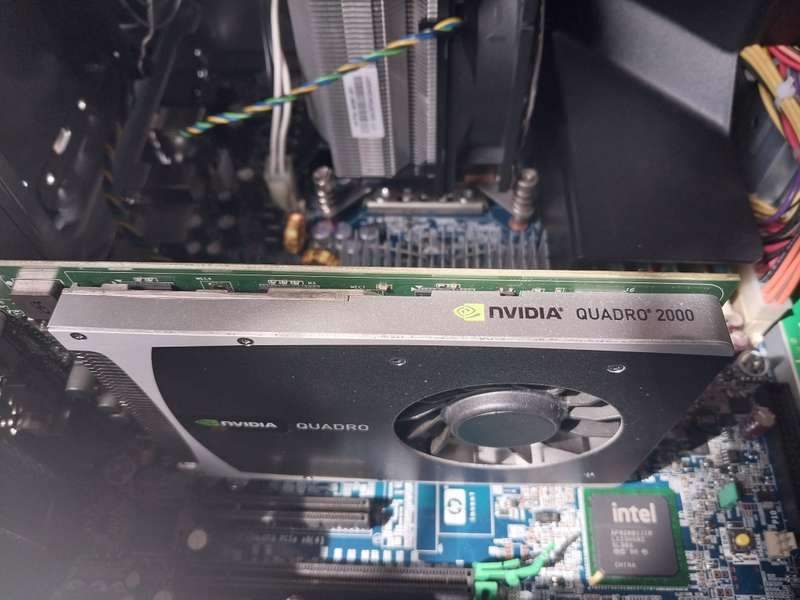 HP Z400 WORKSTATION + NVIDIA QUADRO 2000 GPU