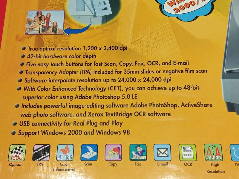 Genius Colorpage HR-7 Scanner with Transparency Scanner