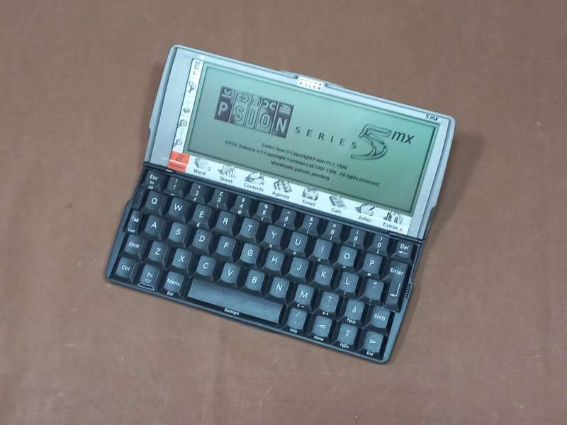 Psion 5mx Organiser