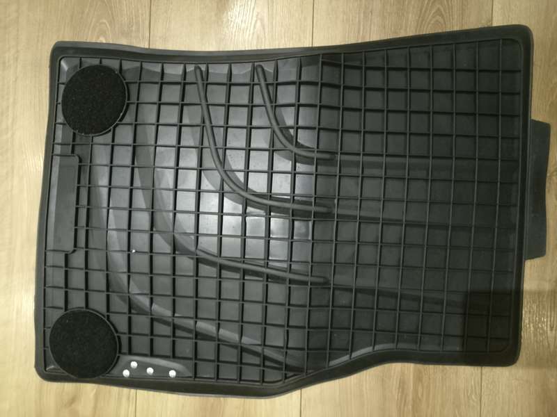 ORIGINAL BMW X5 FULL SET OF OEM CAR MATS TO FIT F15 (2013-2018) AND THE X5 M F85 MODELS