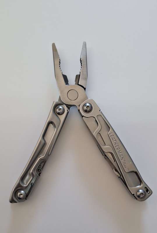 Leatherman Rev
