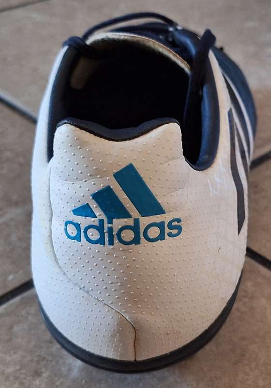 Adidas Kakari Rugby boots UK 11