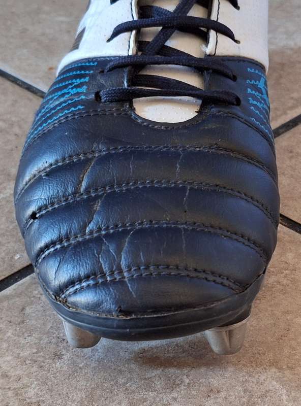 Adidas Kakari Rugby boots UK 11