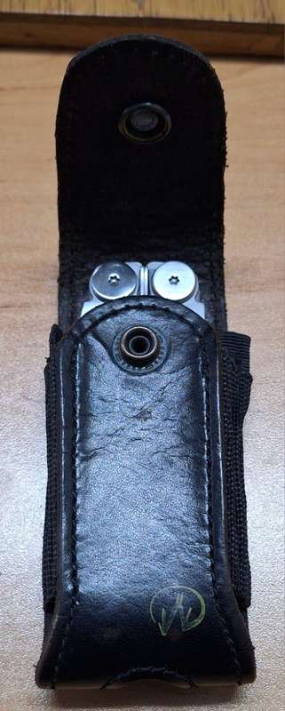 Leatherman Wave with Used Pouch