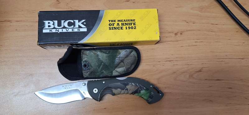 Buck Folding Camo Omni Hunter 12pt 397