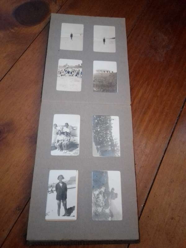 Art Deco Barton's Album With 54 Photos