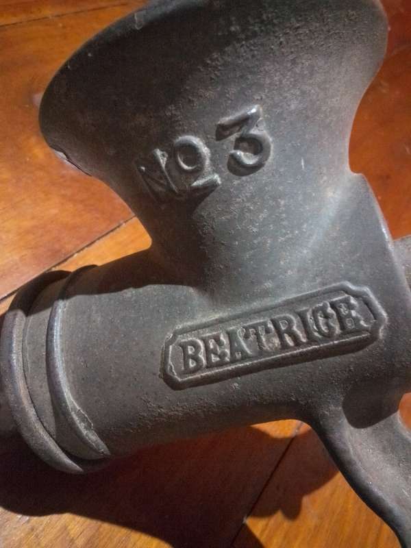 Early to Mid 1900's Beatrice No 3 Cast Iron Meat Mincer