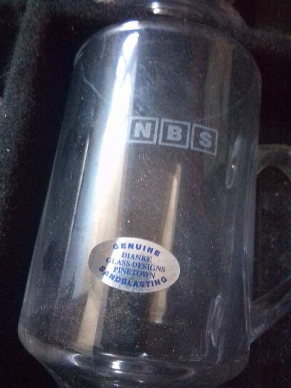 Set of Retro NBS Branded Dianke Glass Designs Mugs In Wooden Display Box
