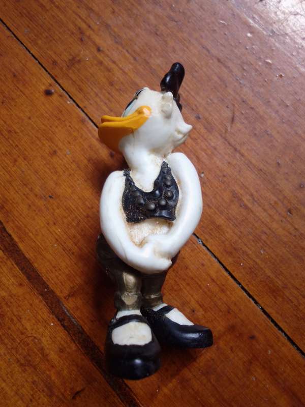 1988 Disney Branded Daphne Duck Keyring