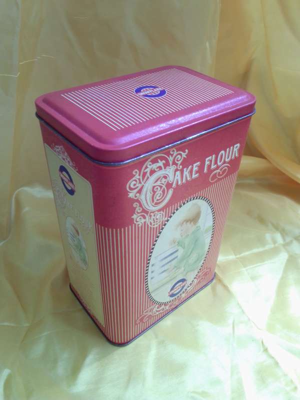 Snowflake Tin
