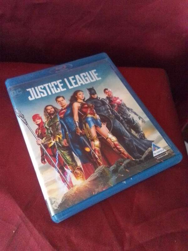 JUSTICE LEAGUE Blu-ray Disc