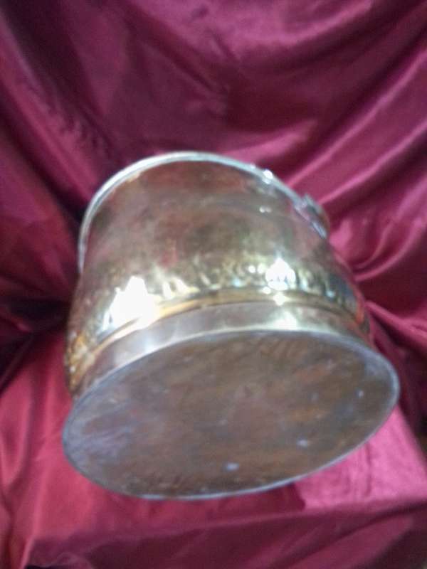 Large Victorian Hammered Brass Coal Bucket