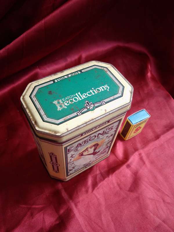 Retro Eaton's Tea Tin