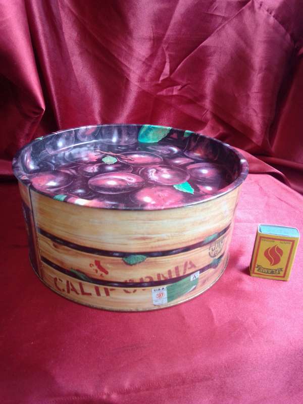 Santa Rosa Harvest Collection Tin