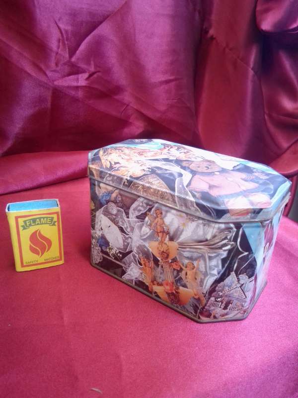 Cherub Themed Tin