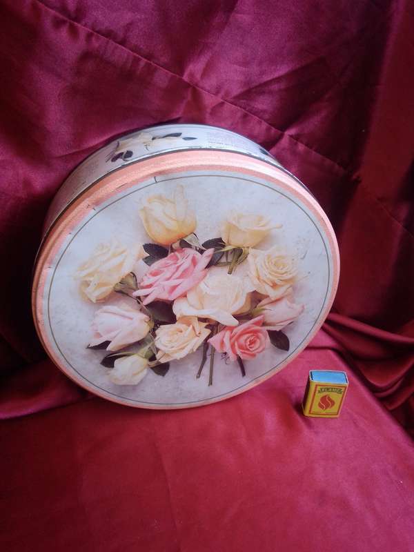 Bakers Rose Tin