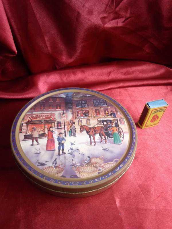 Regency Sweet Tin