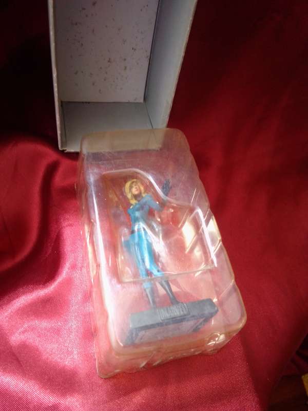 2007 Marvel Invisible Woman #41 Boxed Figurine