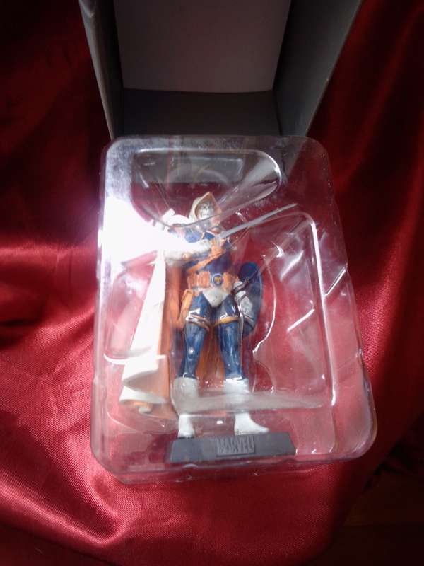 2009 Marvel Taskmaster #104 Boxed Figurine