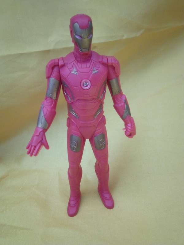 Iron Man Articulated Figurine with Lighting