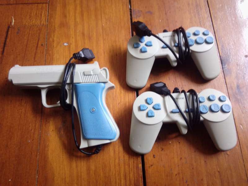 2 x Joysticks & Gun For Retro 8 Bit TV Game Console