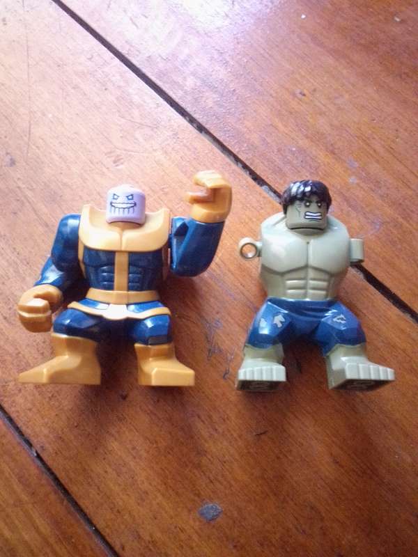 Thanos & Hulk Lego Jumbo Figurines