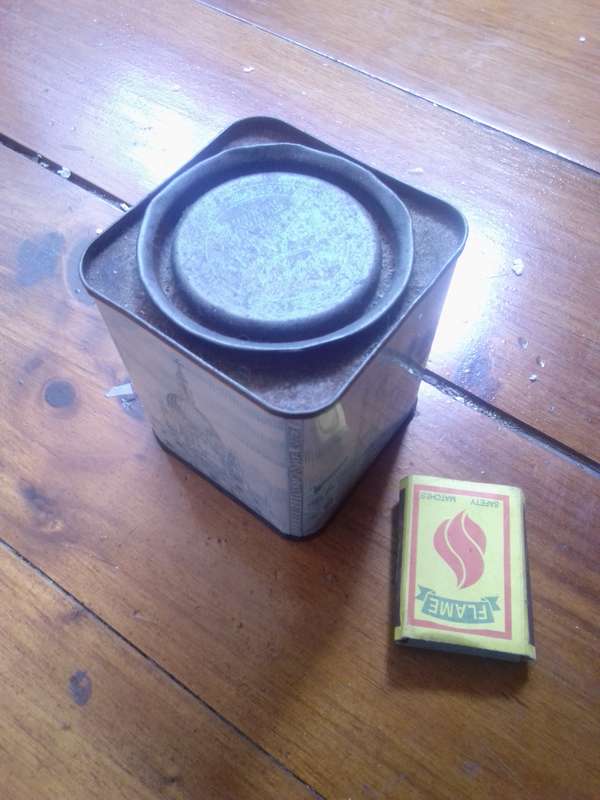 Vintage English Breakfast Tea Tin