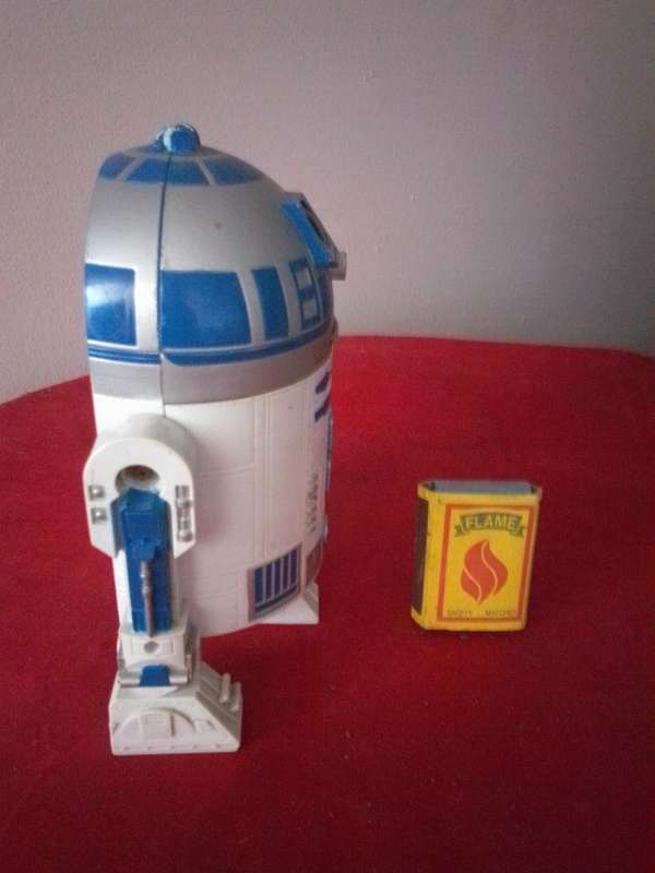 Highly Collectable LucasFilm Galoob Toys 1994 R2-D2