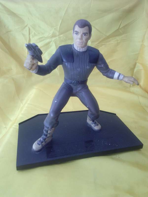 1989 Paramount Pictures Star Trek V Captain Kirk Mounted Figurine