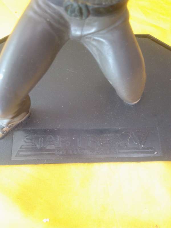 1989 Paramount Pictures Star Trek V Captain Kirk Mounted Figurine