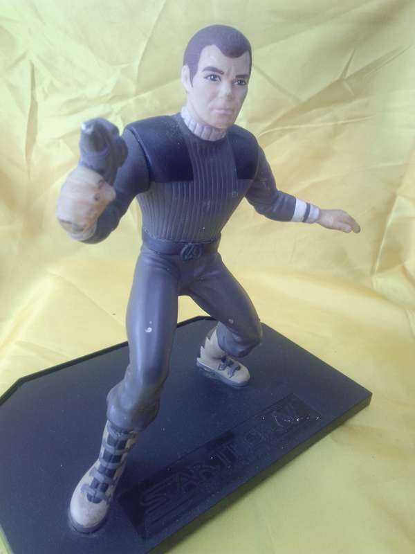 1989 Paramount Pictures Star Trek V Captain Kirk Mounted Figurine
