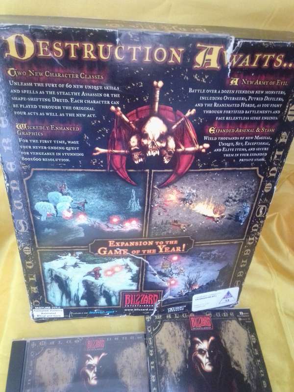 2001 DIABLO II Lord of Destruction expansion Set Big Box PC