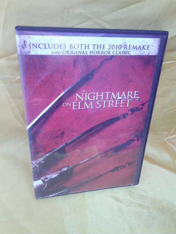 A Nightmare on Elm Street + 2010 Remake of the Original Classic DVD (2 Discs)