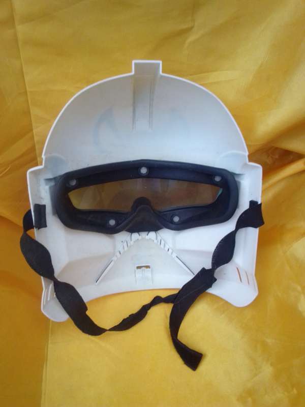 2011 Hasbro Lucasfilm Star Wars Stormtrooper Face Mask