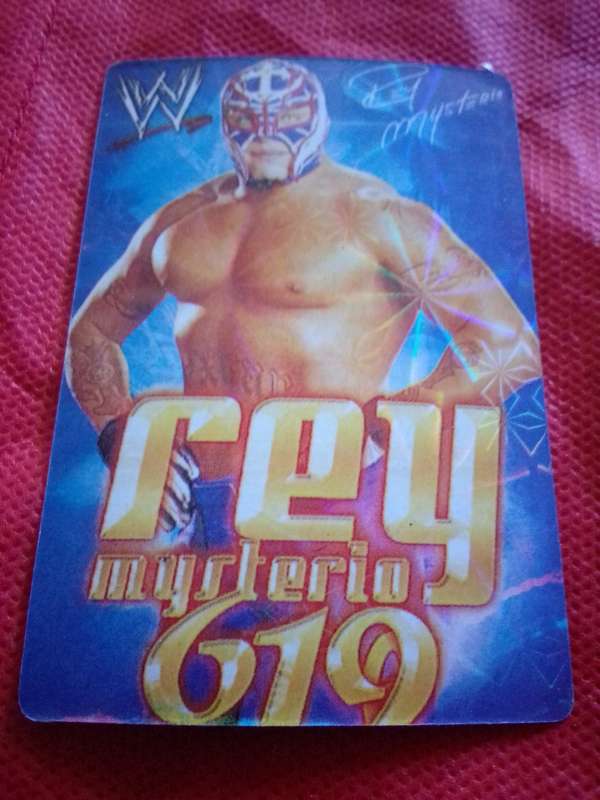 WWE SMACKDOWN 'REY MYSTERIO' TRADING CARD