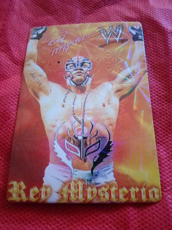 WWE SMACKDOWN 'REY MYSTERIO' TRADING CARD
