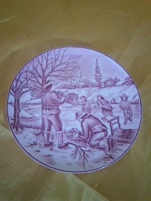 Vintage Royal Crown Delft Pink & White Plate