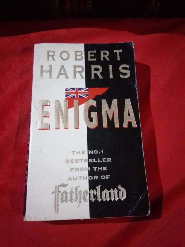 ENIGMA - Robert Harris 1996 Paperback