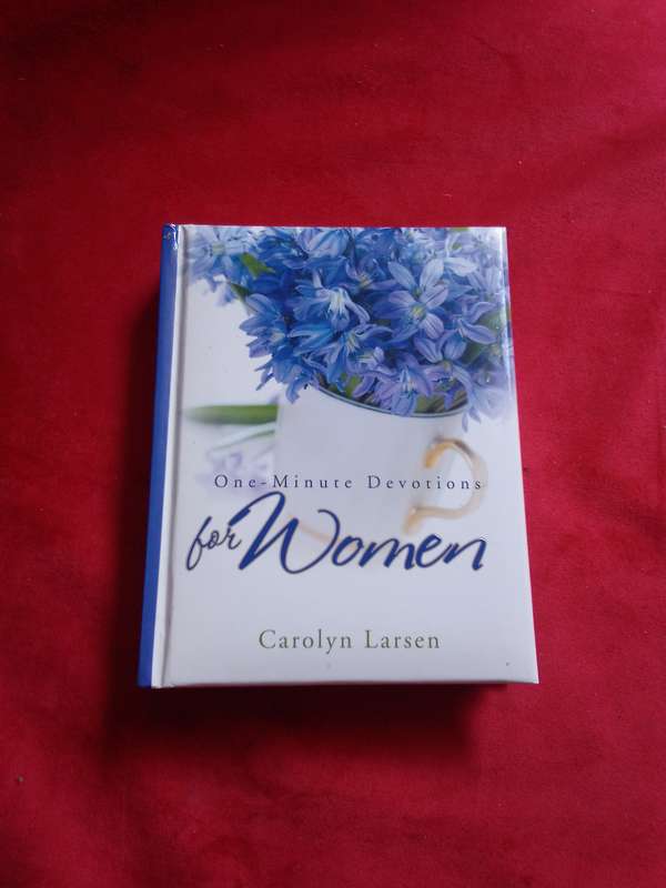 One-Minute Devotions for Women - Carolyn Larsen 2012 Small Hardcover