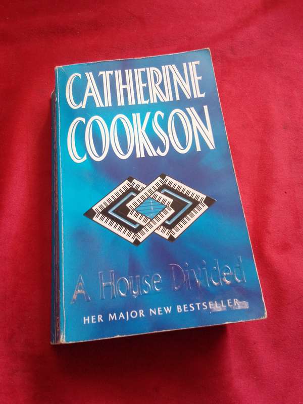 A House Divided - Catherine Cookson 2000 Paperback