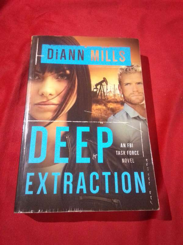 Deep Extraction - Diann Mills 2017 Softcover