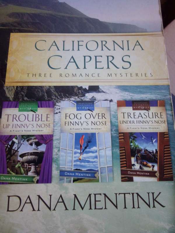 California Capers (Three Romance Mysteries) Dana Mentink 2008 Softcover