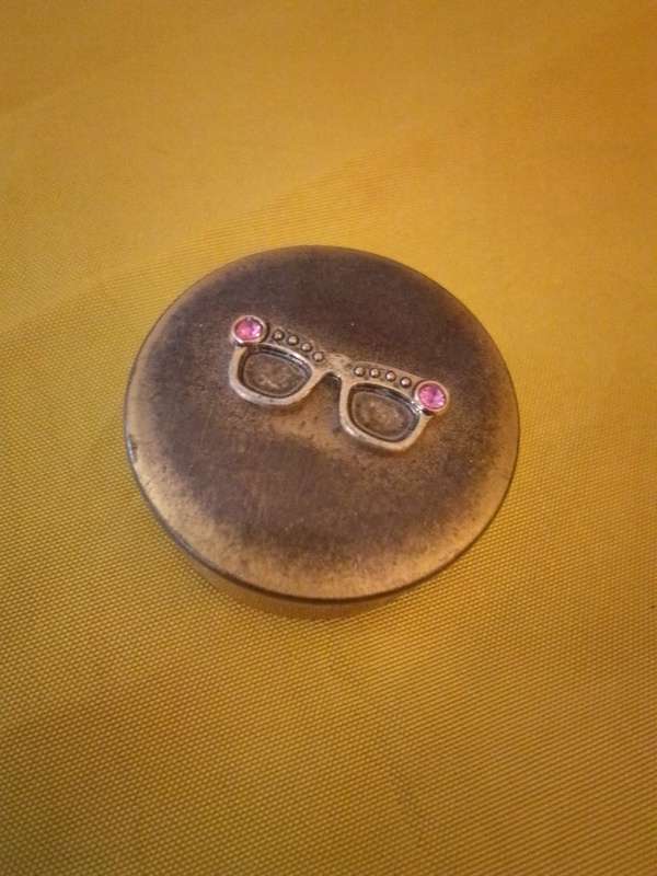 Small Old Brass pill / Ring Box