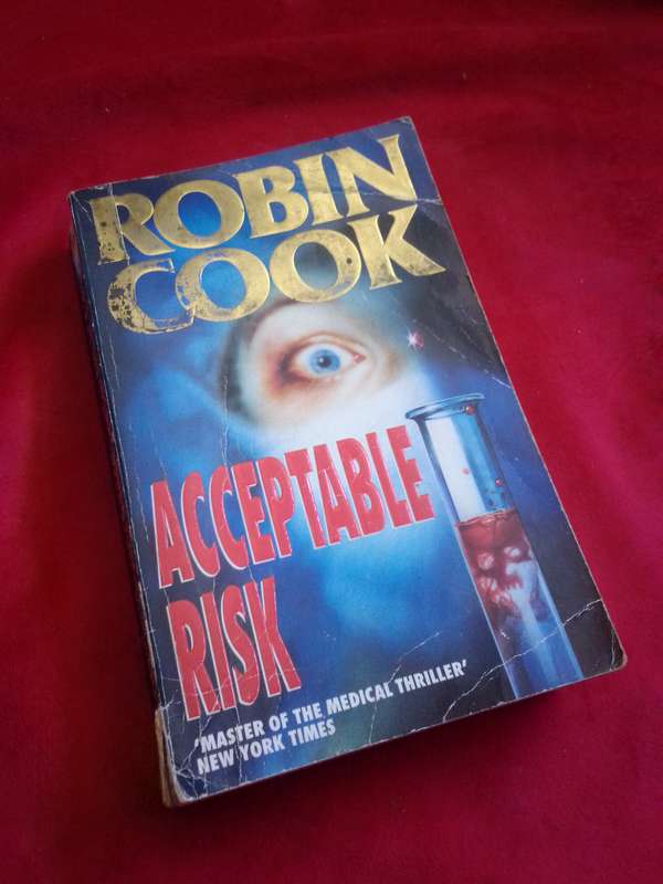 Acceptable Risk - Robin Cook 1996 Paperback