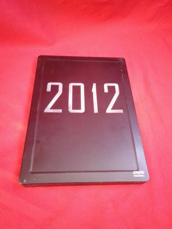 Steelbook DVD '2012' Two Disc Edition