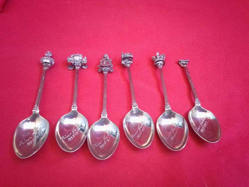 Set of 6 Silverplate Silver Jubilee 1952 - 1977 Teaspoons