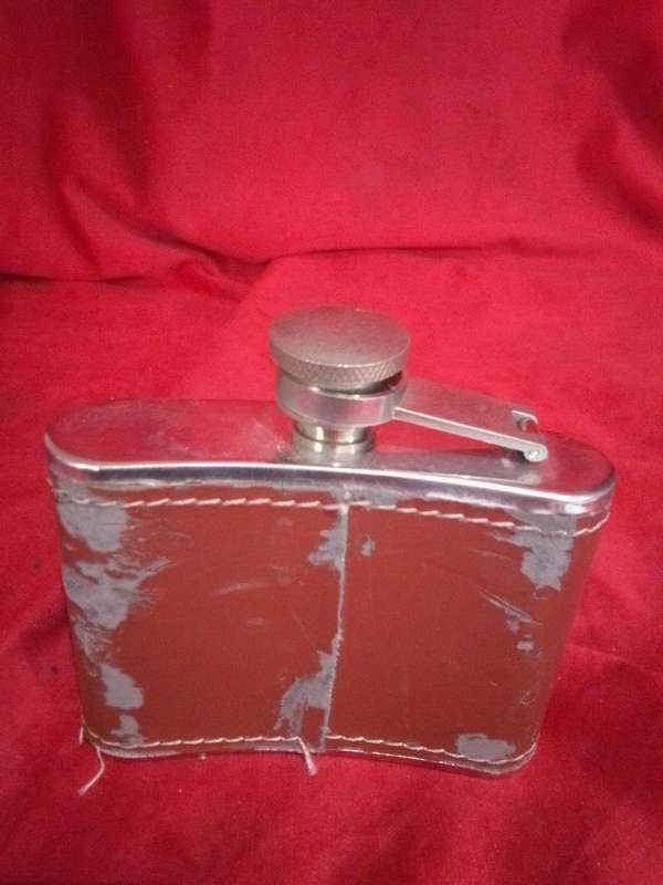 Bulls Branded 4oz Hip Flask