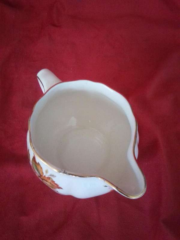 Vintage Royal Doulton 'Wilton' Creamer