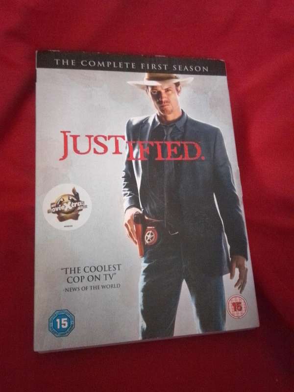 JUSTIFIED - The Complete First Season DVD Box Set