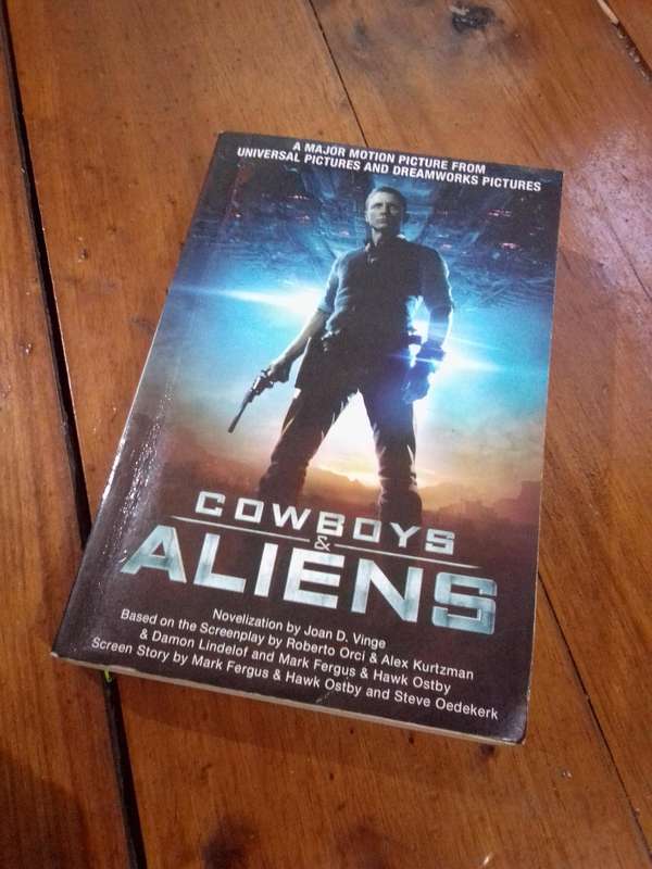 Cowboys & Aliens 2011 Paperback